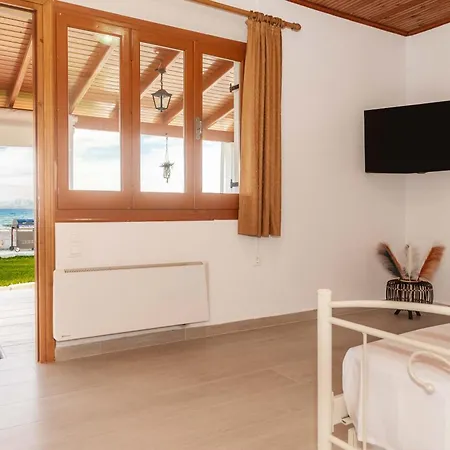 Sea Breeze Oasis Villa Molos  Exterior photo