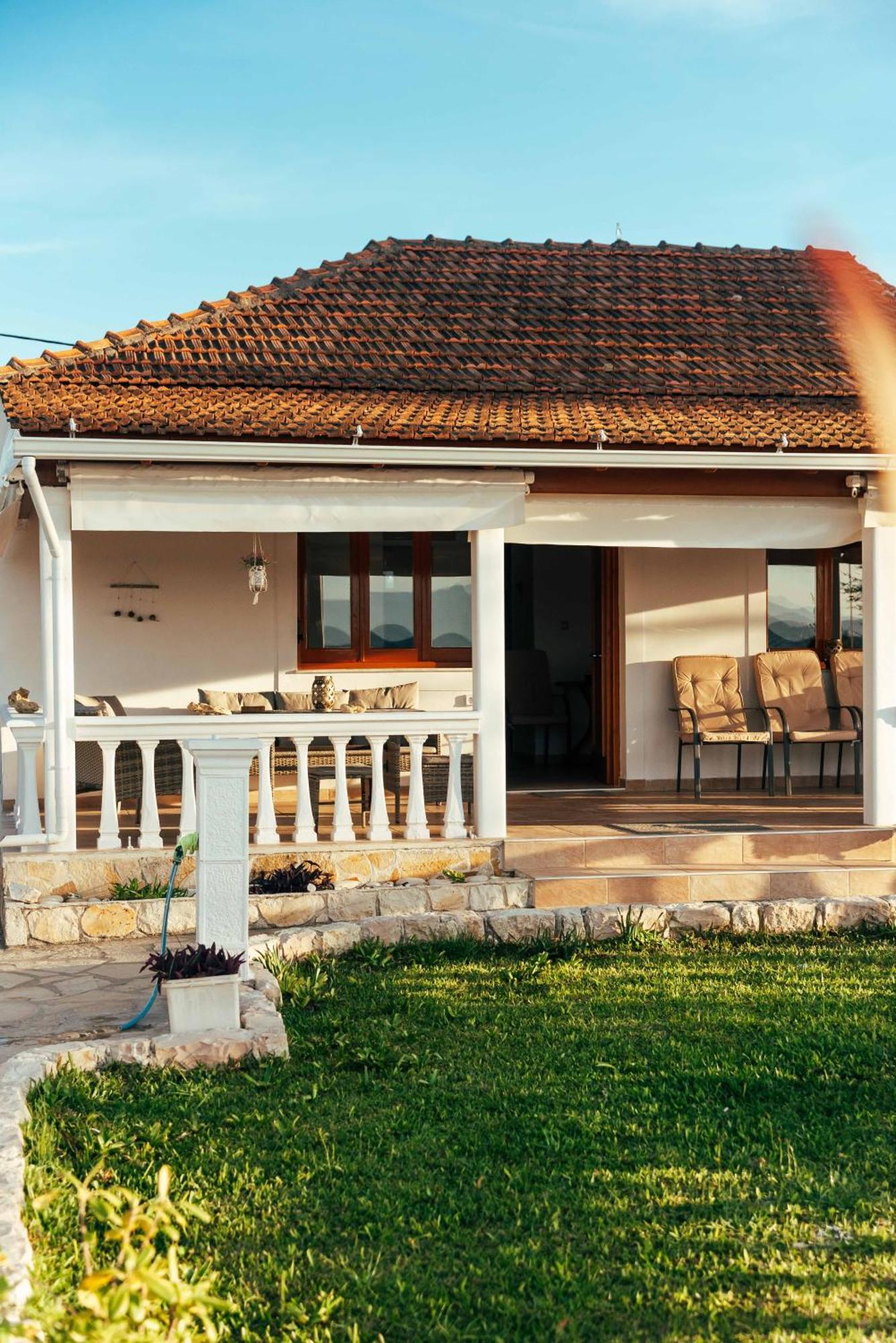 Sea Breeze Oasis *